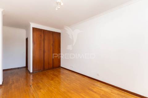Apartamento t3 no olival, vila nova de gaia