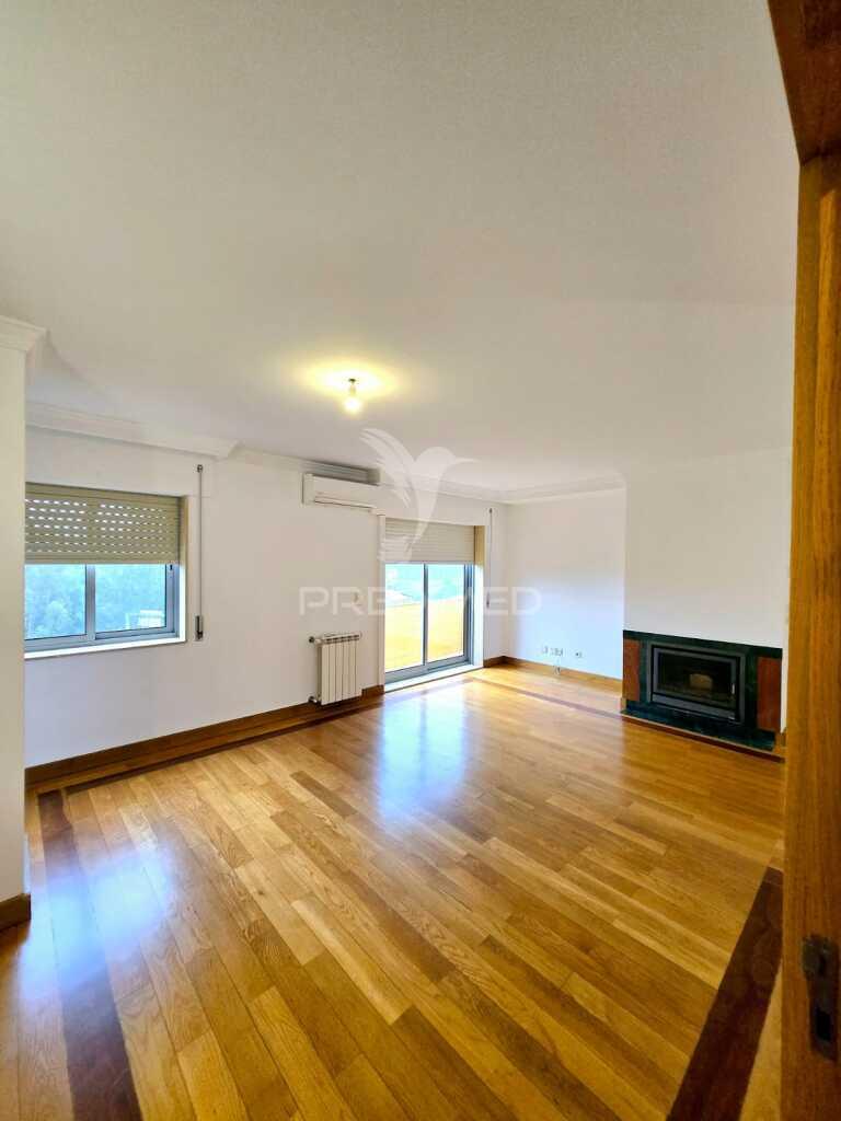Apartamento t2 à venda em vila nova de gaia