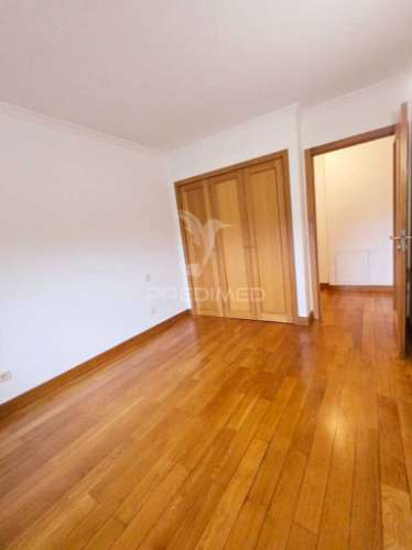 Apartamento t2 à venda em vila nova de gaia