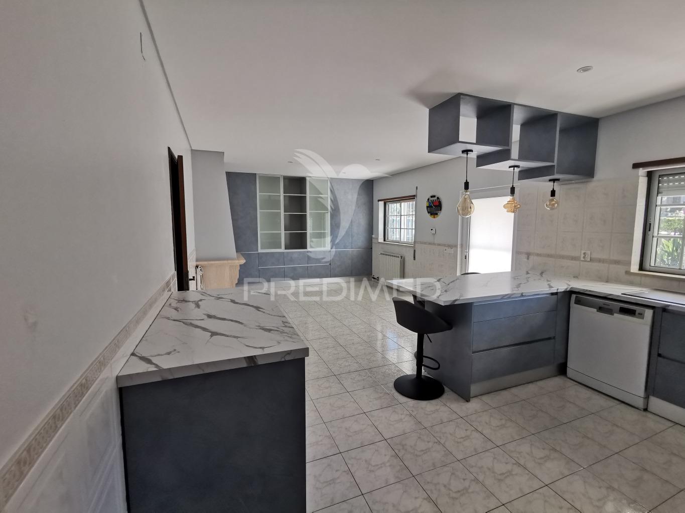 Apartamento t3 + 1