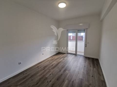 Apartamento t3 + 1