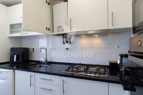 Apartamento t3- remodelado- 255.000 € - feijó - almada