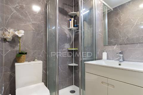 Apartamento t3- remodelado- 255.000 € - feijó - almada