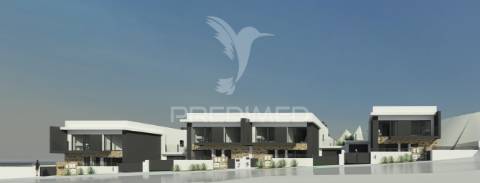 Lote para construção de moradia,almada