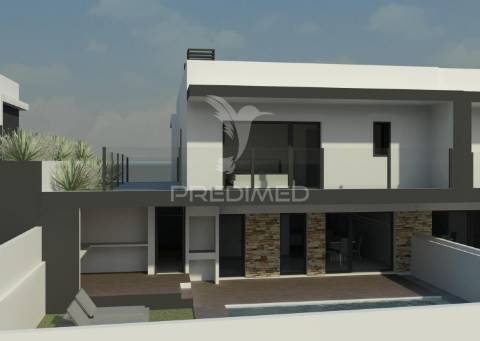 Lote para construção de moradia,almada