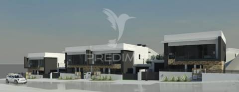 Terreno para construção de moradia,sobreda,almada.