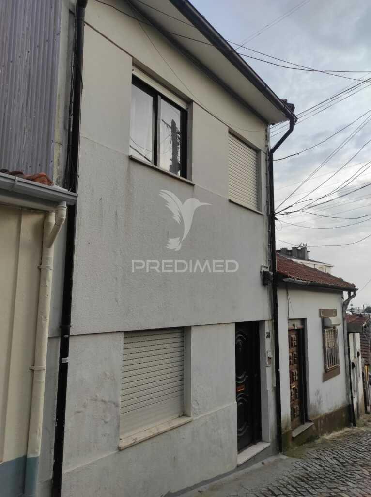 Moradia independente para venda em laborim vila nova de gaia