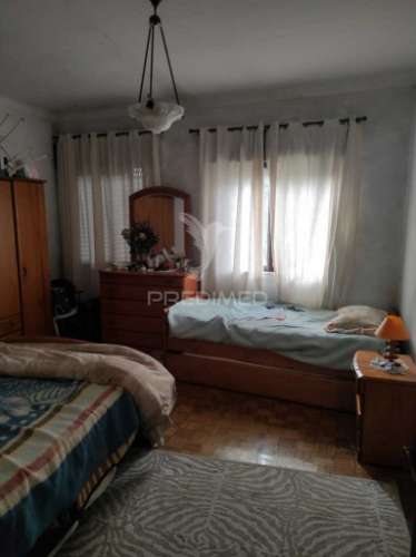Moradia independente para venda em laborim vila nova de gaia