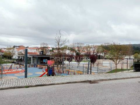 Lote urbano para construção  - porto de mós