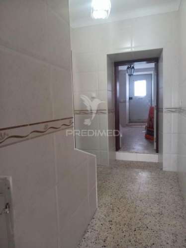 Moradia t4 com quintal e anexo