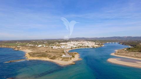 Moradia t3 com quintal em vila nova de milfontes