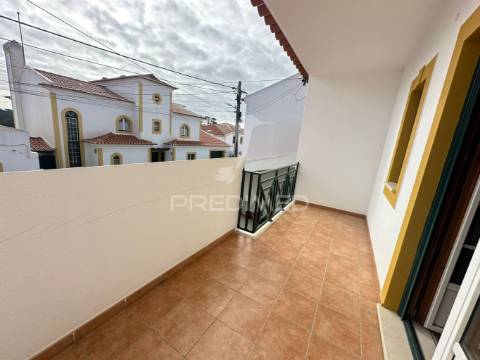 Moradia t3 com quintal em vila nova de milfontes