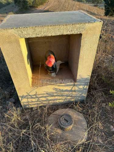 Terreno com 2 ruínas perto de porto covo