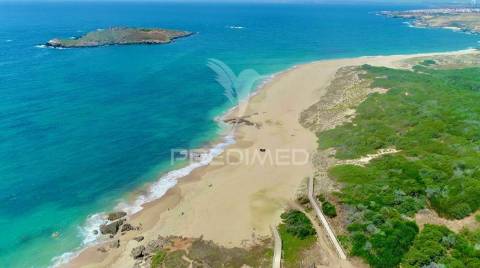 Terreno com 2 ruínas perto de porto covo