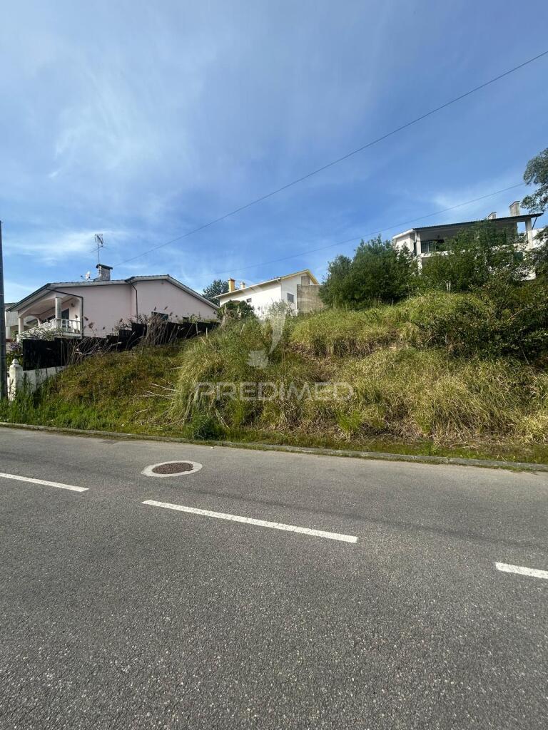 Terreno urbano com 235m² oliveirinha, aveiro