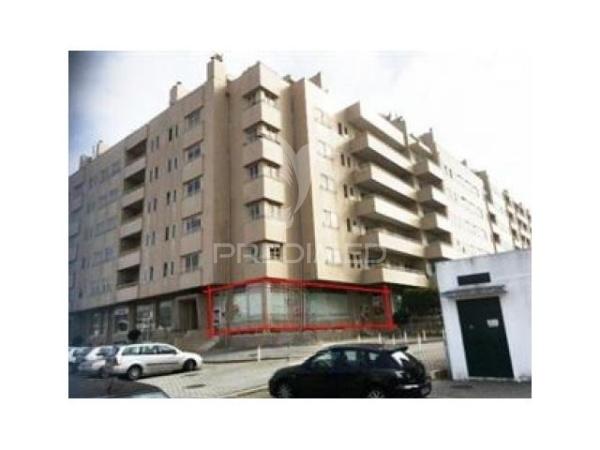 Loja com 181 m² – zona urbana em desenvolvimento