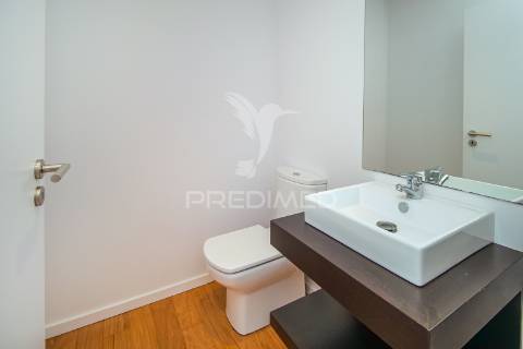 Moradia t3, parcialmente mobilada/equipada em vimieiro, braga,