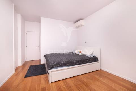 Moradia t3, parcialmente mobilada/equipada em vimieiro, braga,