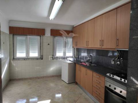 Apartamento t2 -feijó