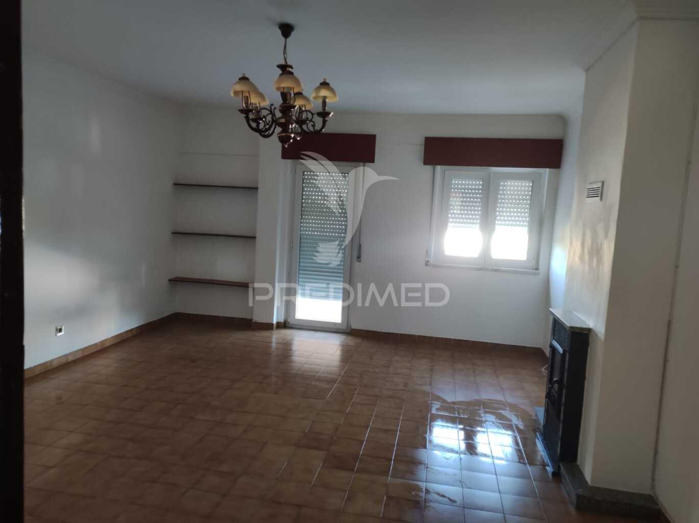 Apartamento t2 -feijó
