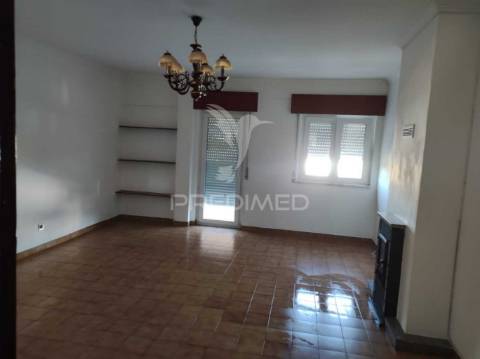 Apartamento t2 -feijó