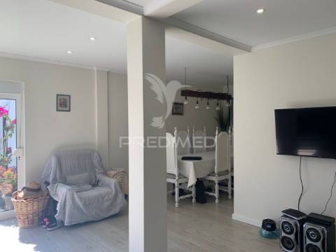 Moradia t4 com piscina e sauna