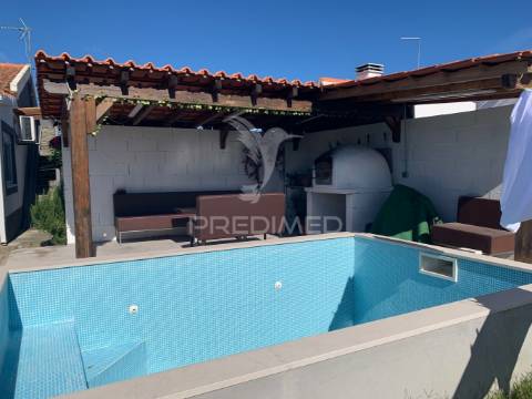 Moradia t4 com piscina e sauna