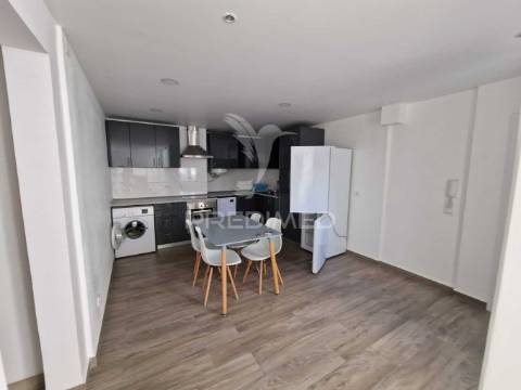 Apartamento t4 - centro de grândola