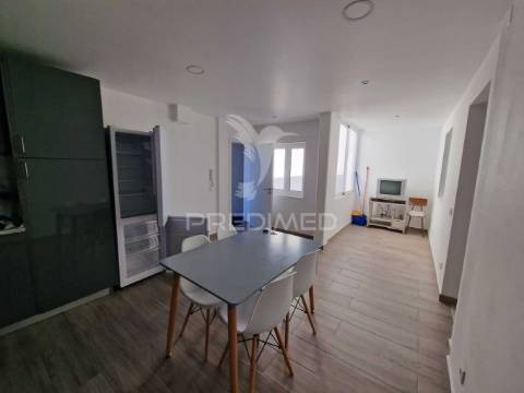 Apartamento t4 - centro de grândola