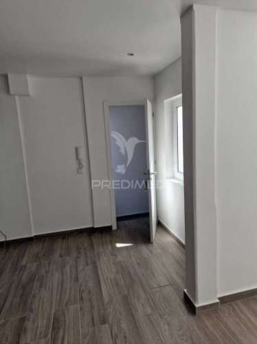 Apartamento t4 - centro de grândola