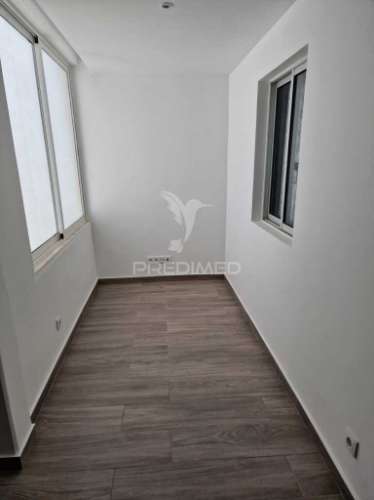 Apartamento t4 - centro de grândola