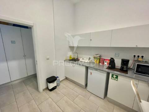 Espaço comercial com 121m2 no centro do carregado