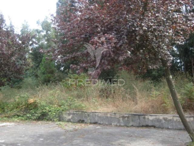 Terreno urbano em lordelo, guimarães
