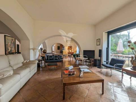Quinta com casa senhorial reconstruída, em moncarapacho