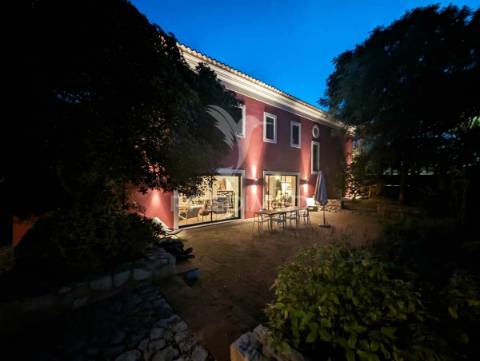 Quinta com casa senhorial reconstruída, em moncarapacho