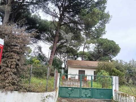 Moradia térrea t4 em tomar