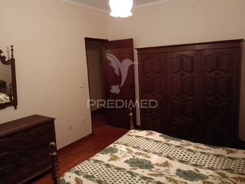 Moradia térrea t4 em tomar