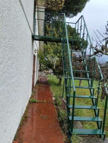 Moradia térrea t4 em tomar
