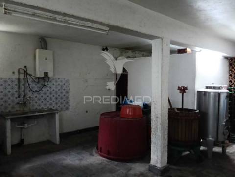 Moradia térrea t4 em tomar
