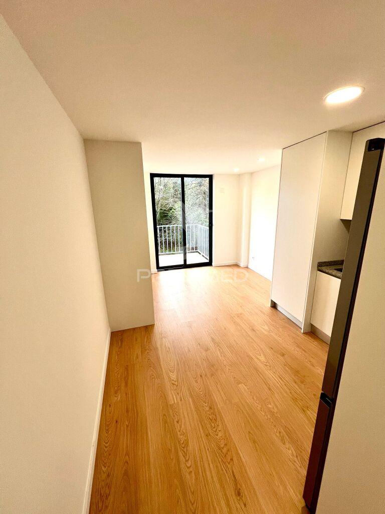 Apartamento novo.