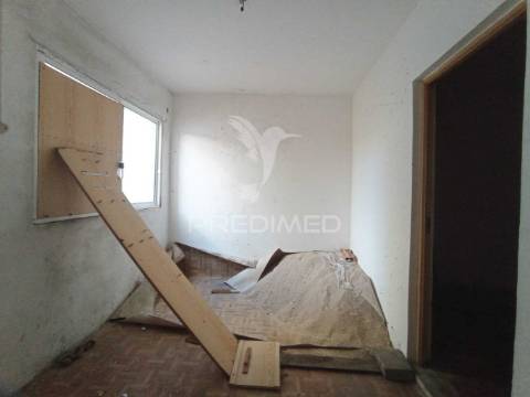 Moradia bi-familiar, em sines