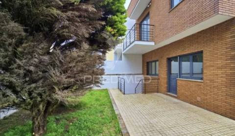 Moradia t 3 moderna | 3 frentes | próxima da praia fluvial da preguiça