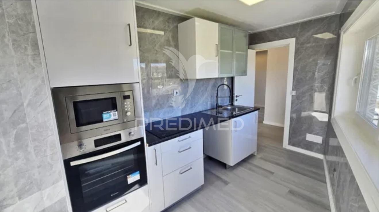 Apartamento t3 renovado com garagem | ermesinde