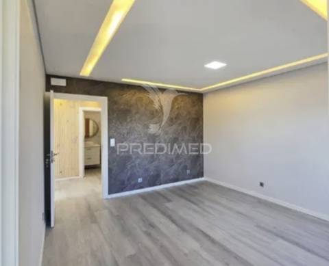Apartamento t3 renovado com garagem | ermesinde
