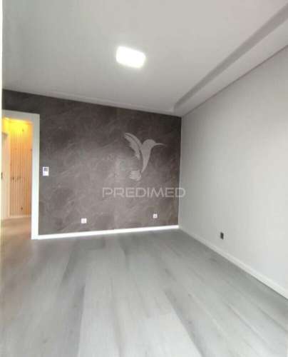 Apartamento t3 renovado com garagem | ermesinde