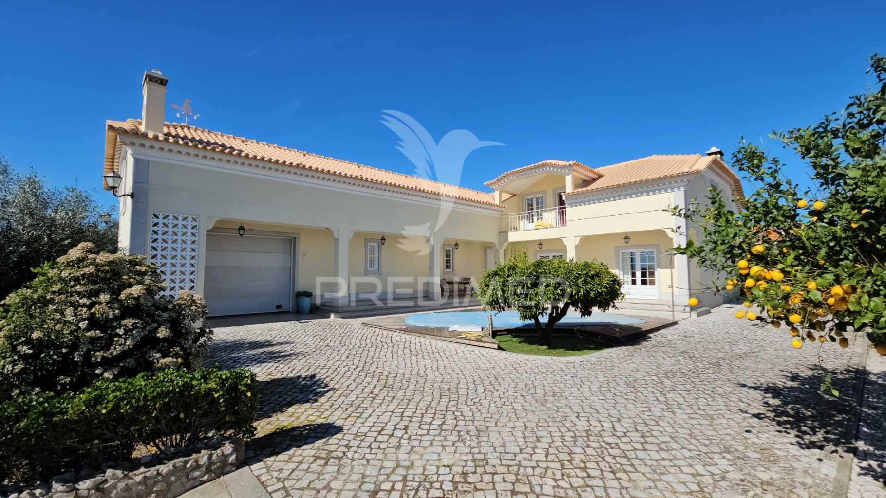 Moradia t4 com piscina e garagem - alcácer do sal