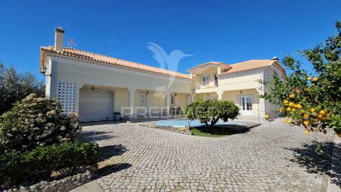 Moradia t4 com piscina e garagem - alcácer do sal