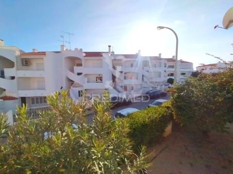Apartamento t2 | com garagem | albufeira