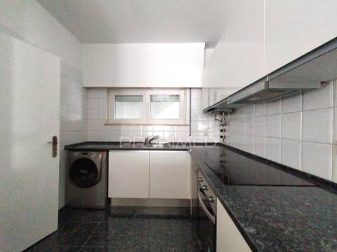 Apartamento t2 | com garagem | albufeira