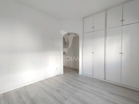 Apartamento t2 | com garagem | albufeira